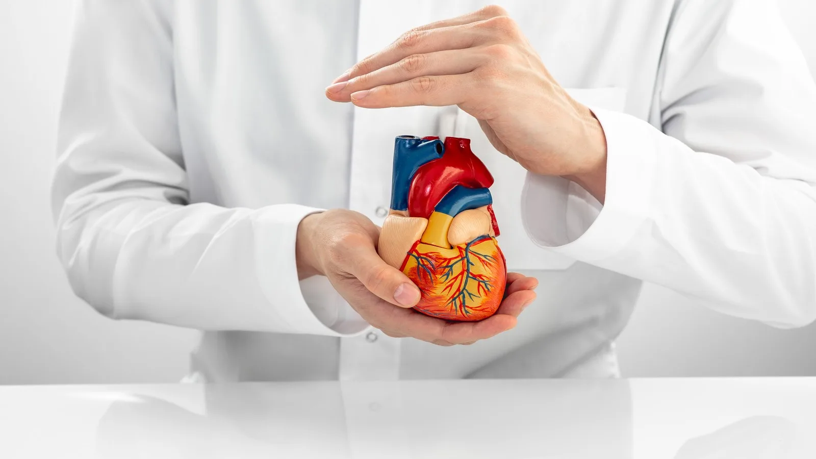¿Qué médico trata infarto?