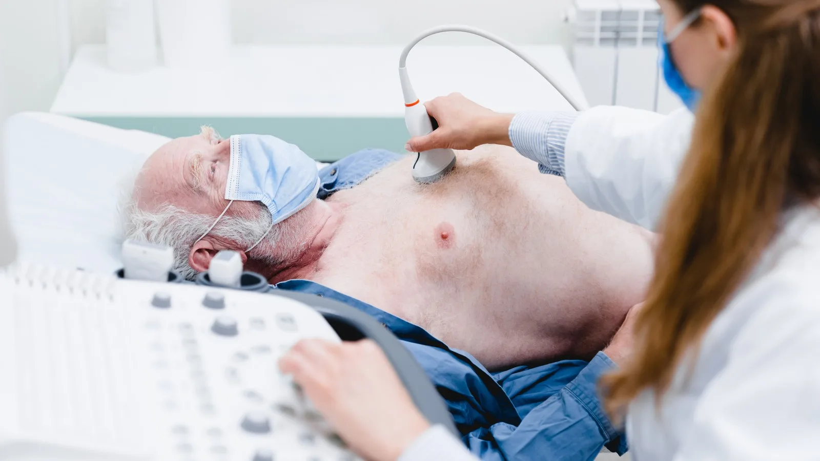 ¿Qué médico trata mareos o desmayos (síncope)?