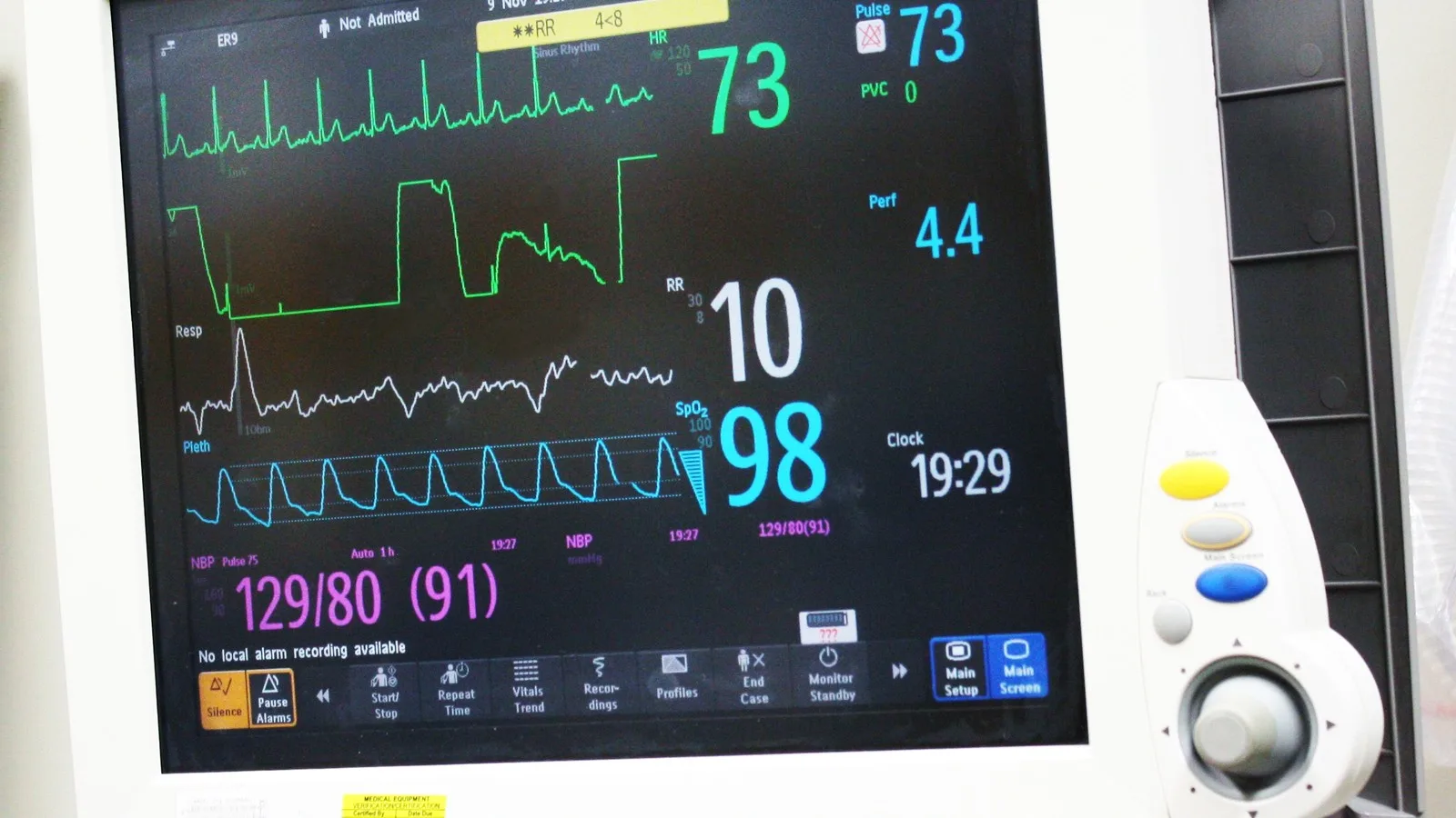 ¿Qué médico trata pericarditis?